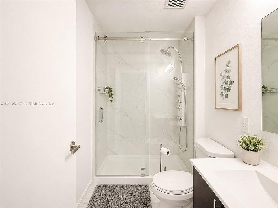 1st floor  / Virtually staged