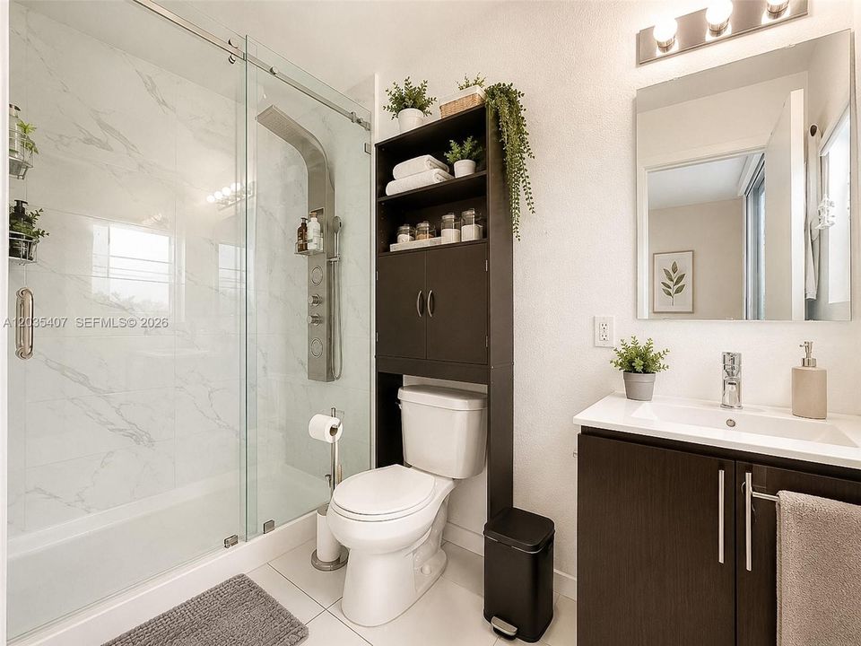 2nd floor / Virtually staged