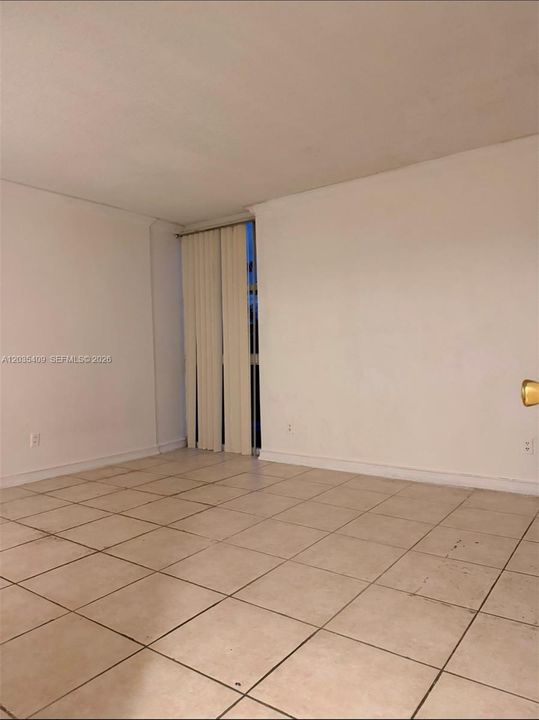 For Rent: $2,100 (2 beds, 2 baths, 1045 Square Feet)