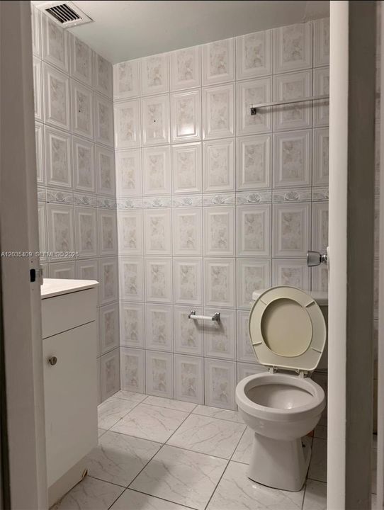 For Rent: $2,100 (2 beds, 2 baths, 1045 Square Feet)