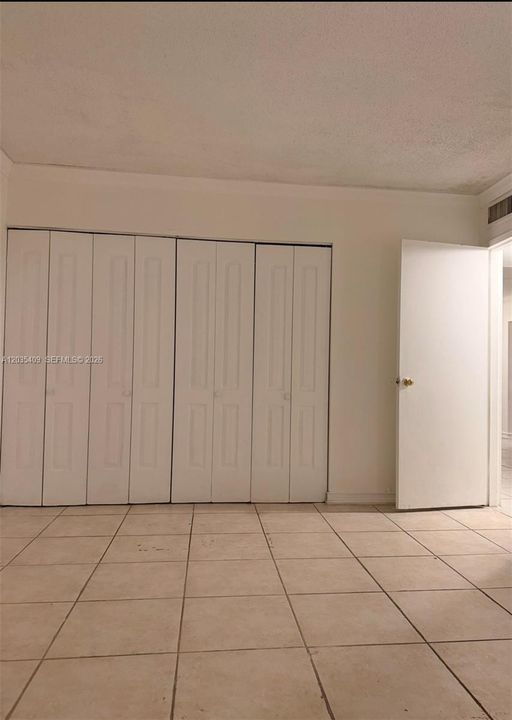 For Rent: $2,100 (2 beds, 2 baths, 1045 Square Feet)