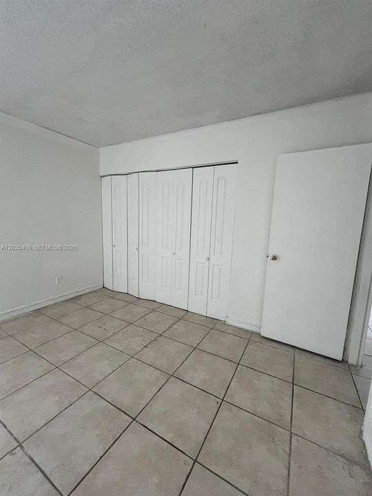 For Rent: $2,100 (2 beds, 2 baths, 1045 Square Feet)