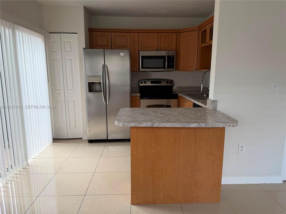 For Rent: $3,500 (3 beds, 3 baths, 0 Square Feet)