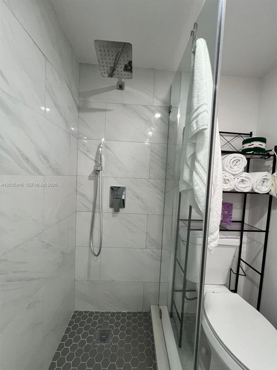 For Sale: $130,000 (1 beds, 1 baths, 615 Square Feet)