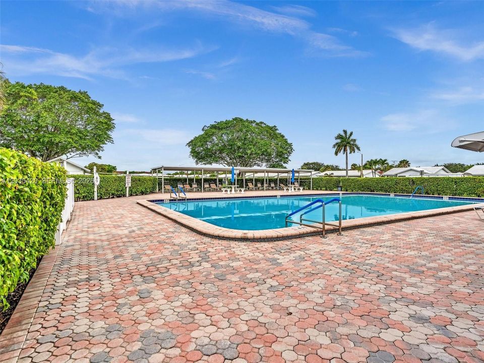 For Sale: $340,000 (2 beds, 2 baths, 1485 Square Feet)