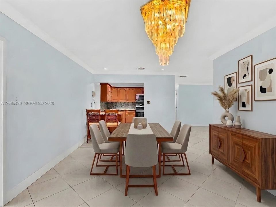 For Sale: $340,000 (2 beds, 2 baths, 1485 Square Feet)