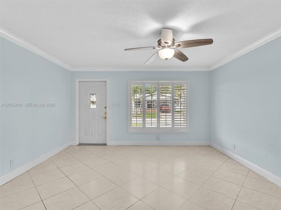 For Sale: $340,000 (2 beds, 2 baths, 1485 Square Feet)