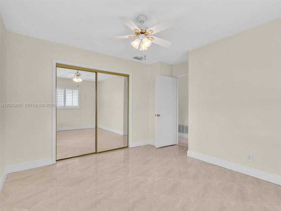 For Sale: $340,000 (2 beds, 2 baths, 1485 Square Feet)