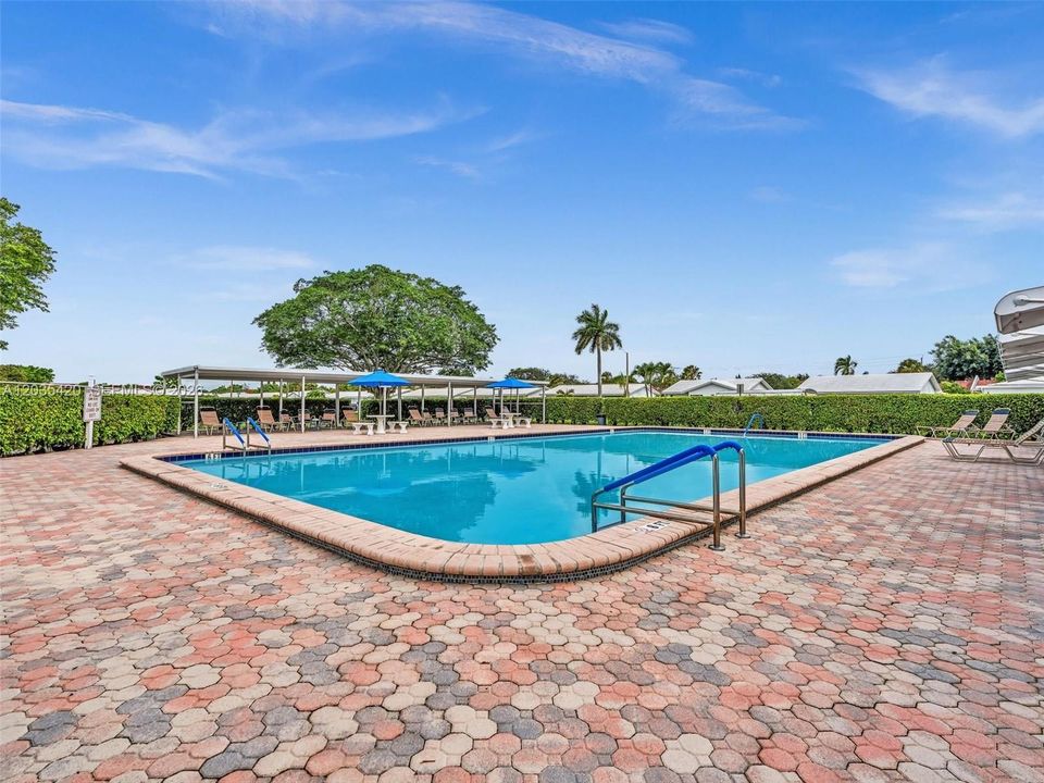 For Sale: $340,000 (2 beds, 2 baths, 1485 Square Feet)