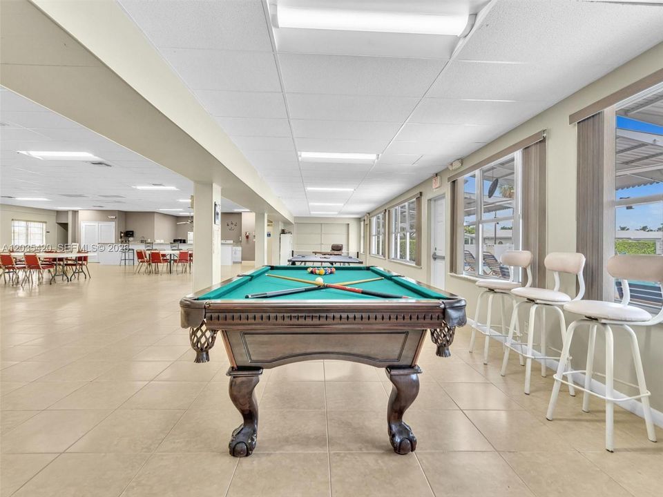 For Sale: $340,000 (2 beds, 2 baths, 1485 Square Feet)