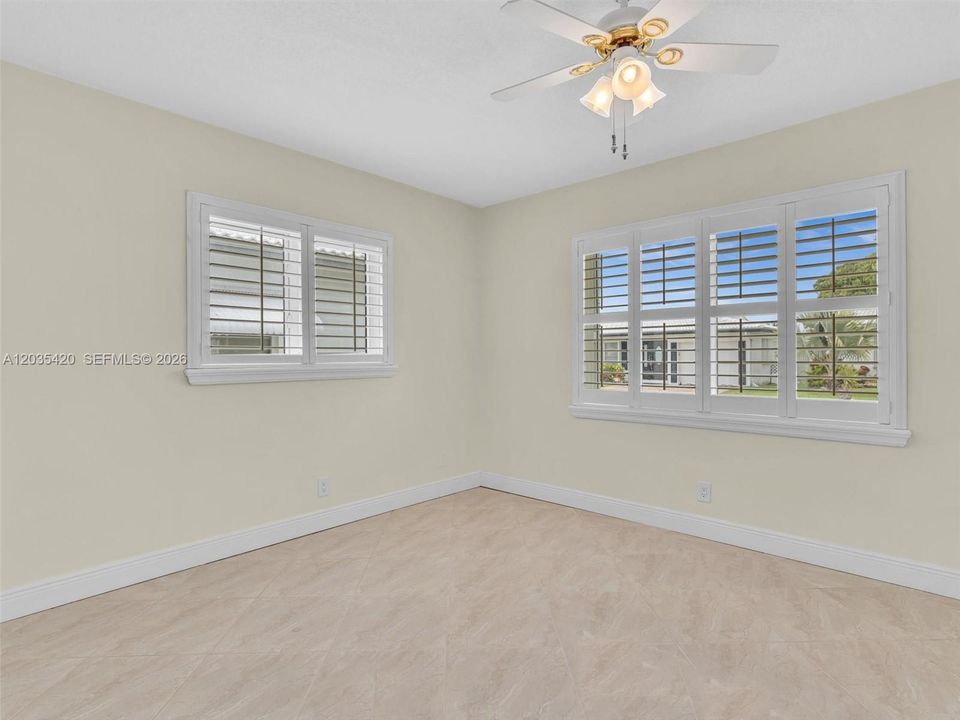 For Sale: $340,000 (2 beds, 2 baths, 1485 Square Feet)