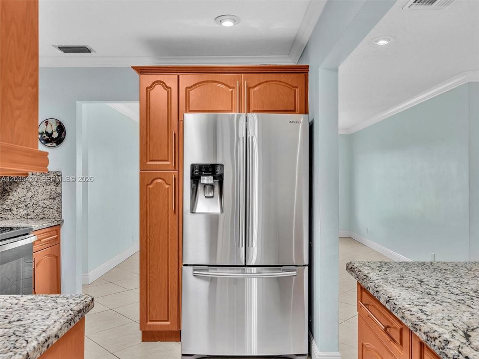 For Sale: $340,000 (2 beds, 2 baths, 1485 Square Feet)