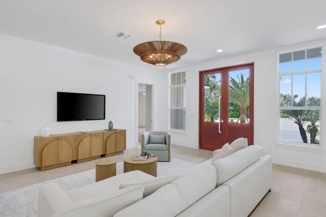 11899 Sanbourn Court - 13.jpg-FULL
