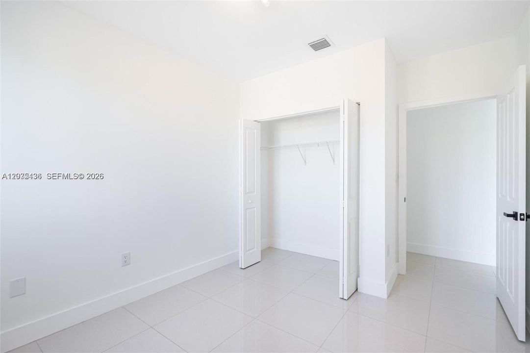 На продажу: $575,000 (3 спален, 2 ванн, 1268 Квадратных фут)