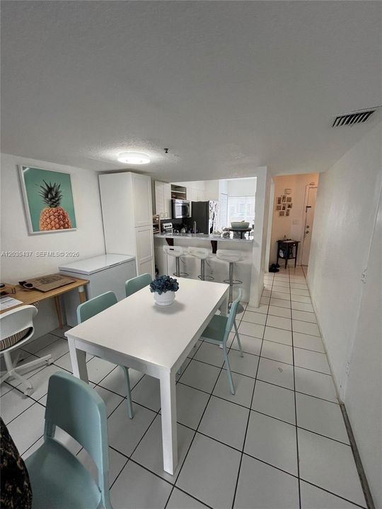 For Rent: $2,200 (2 beds, 2 baths, 1158 Square Feet)