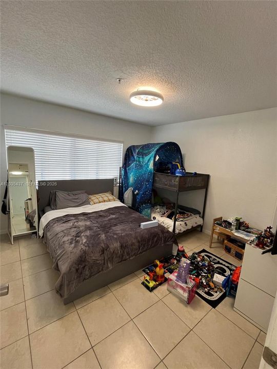 For Rent: $2,200 (2 beds, 2 baths, 1158 Square Feet)