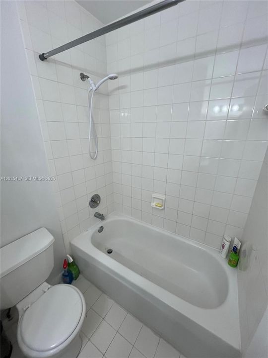 For Rent: $2,200 (2 beds, 2 baths, 1158 Square Feet)