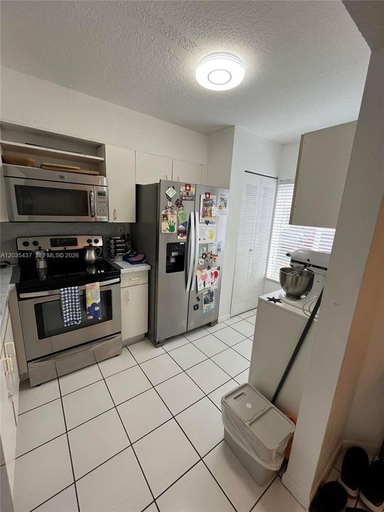 For Rent: $2,200 (2 beds, 2 baths, 1158 Square Feet)