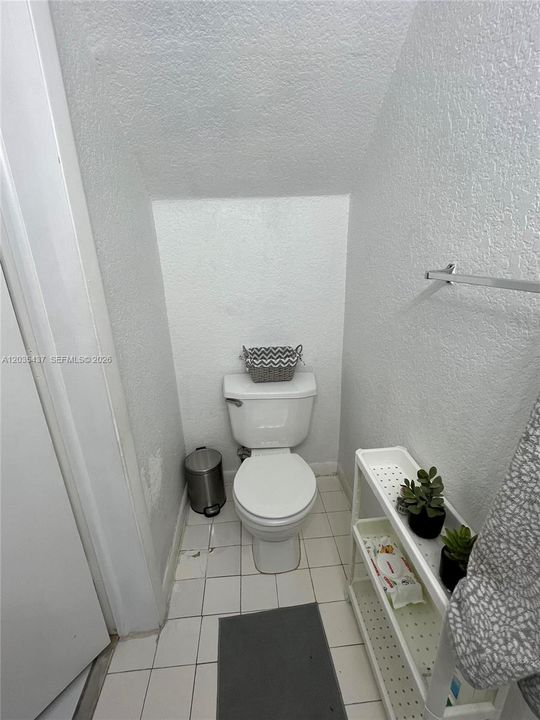 For Rent: $2,200 (2 beds, 2 baths, 1158 Square Feet)