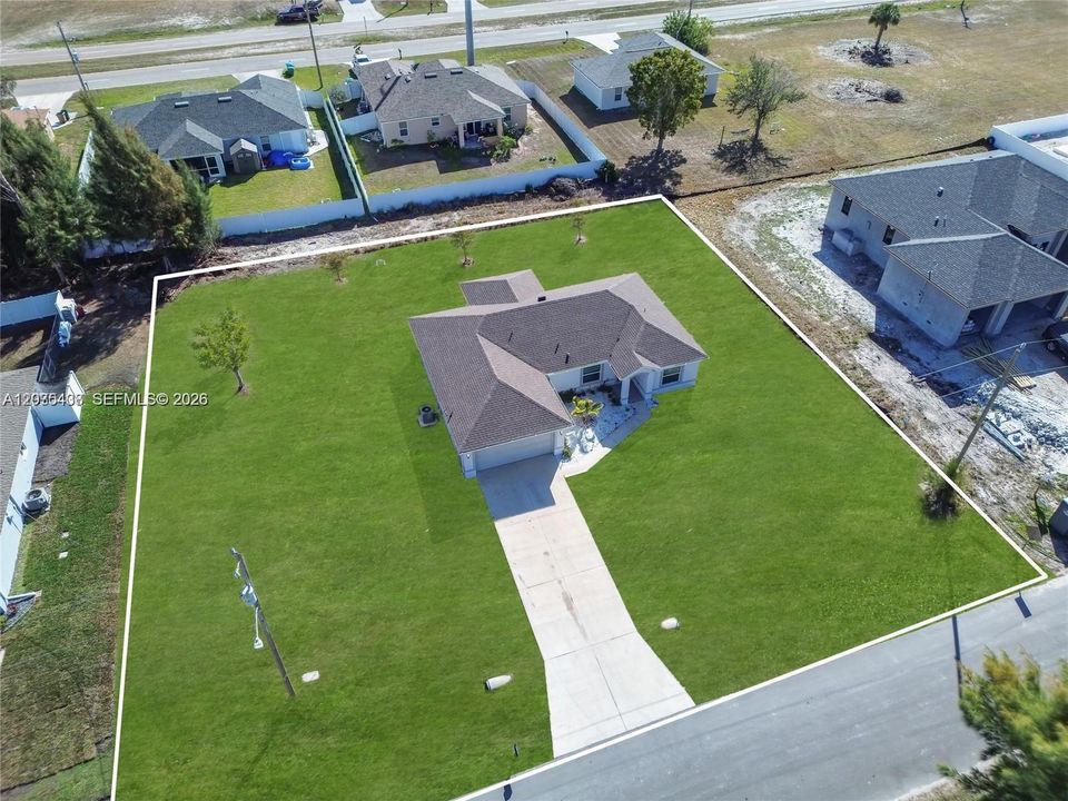 For Sale: $375,000 (3 beds, 2 baths, 1650 Square Feet)