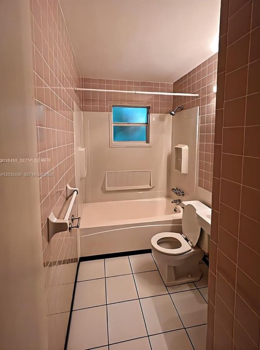 For Sale: $335,000 (3 beds, 2 baths, 1250 Square Feet)
