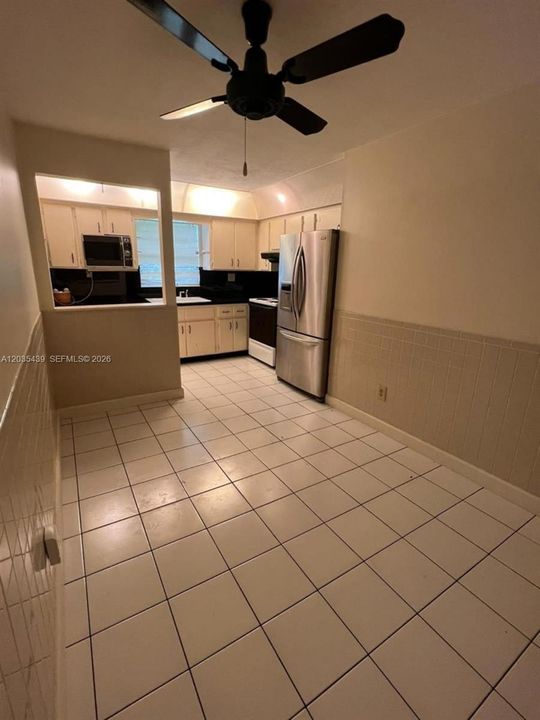 For Sale: $335,000 (3 beds, 2 baths, 1250 Square Feet)