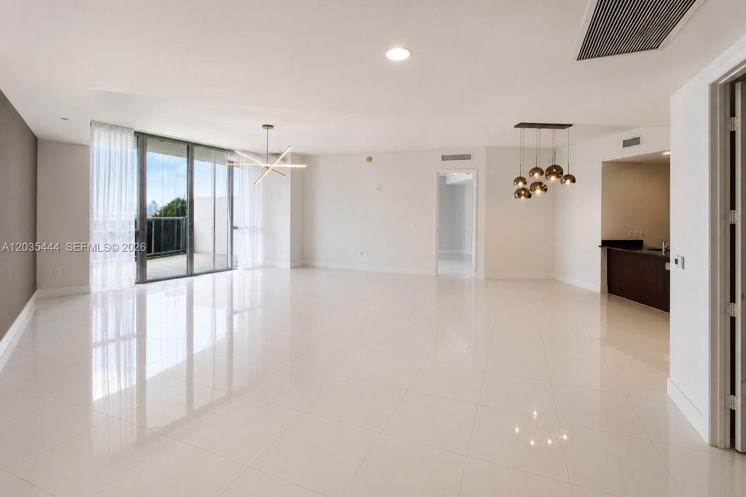 For Rent: $6,000 (2 beds, 2 baths, 1847 Square Feet)