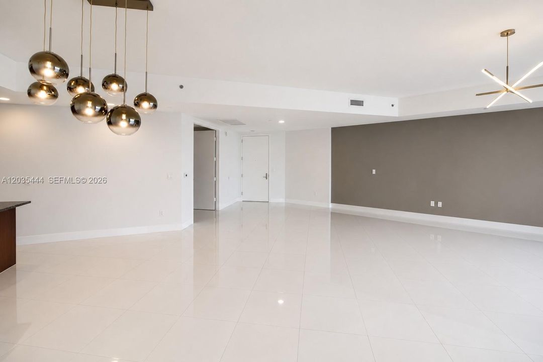 For Rent: $6,000 (2 beds, 2 baths, 1847 Square Feet)