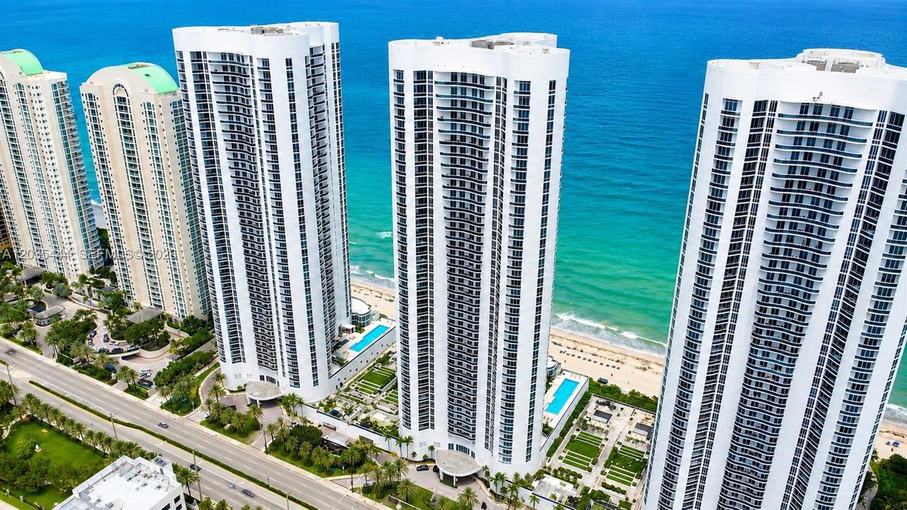 For Rent: $6,000 (2 beds, 2 baths, 1847 Square Feet)
