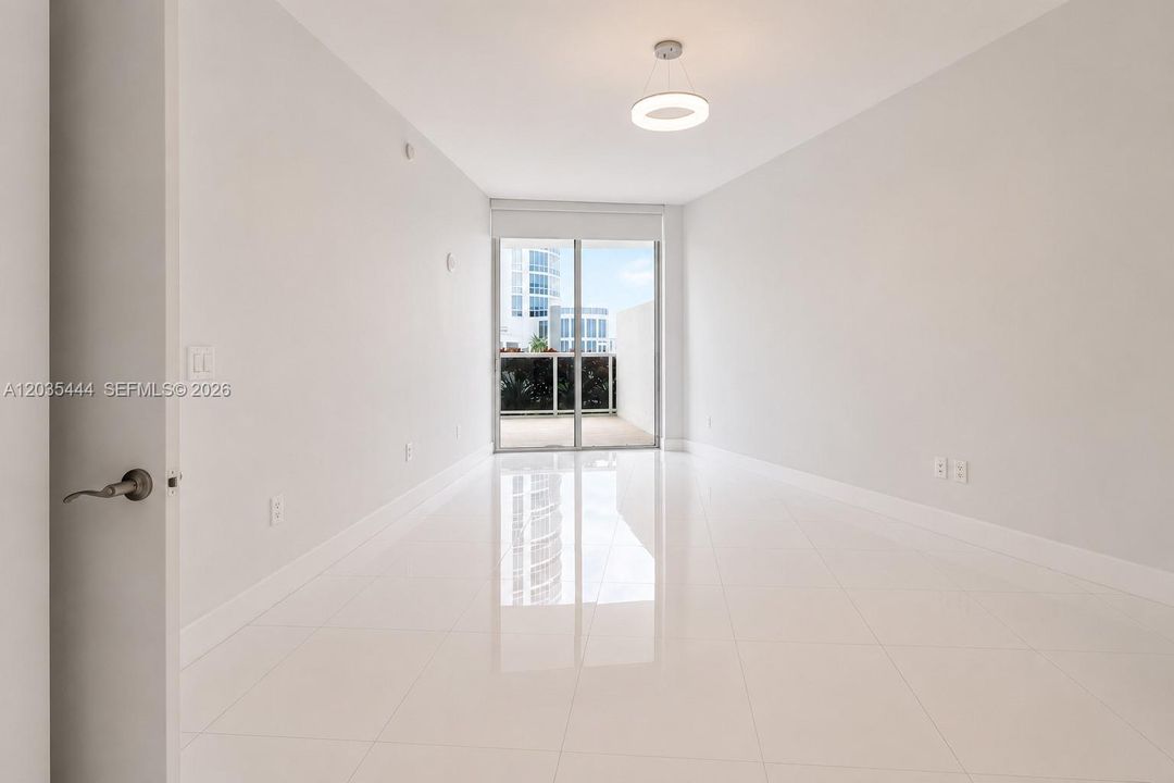 For Rent: $6,000 (2 beds, 2 baths, 1847 Square Feet)