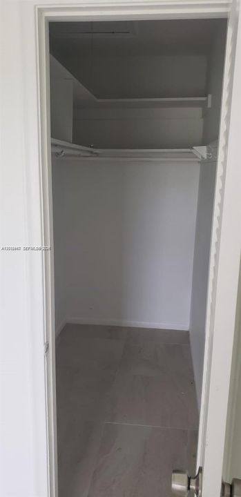 For Rent: $1,500 (2 beds, 1 baths, 835 Square Feet)