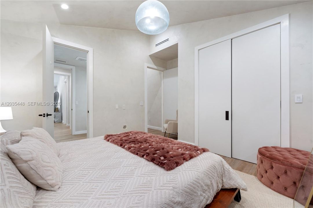 En Renta: $11,000 (4 camas, 3 baños, 2171 Pies cuadrados)