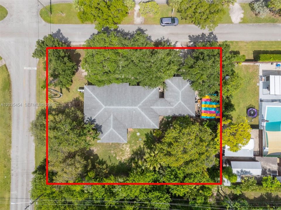 En Venta: $598,000 (4 camas, 3 baños, 1445 Pies cuadrados)