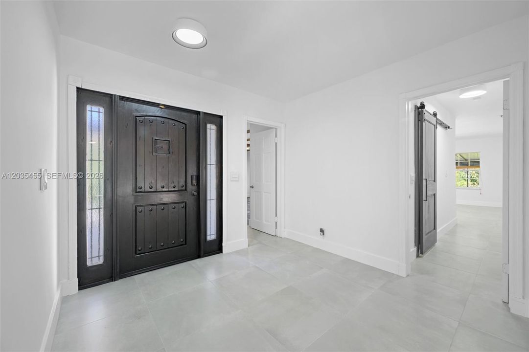 En Venta: $1,900,000 (1.51 acres)