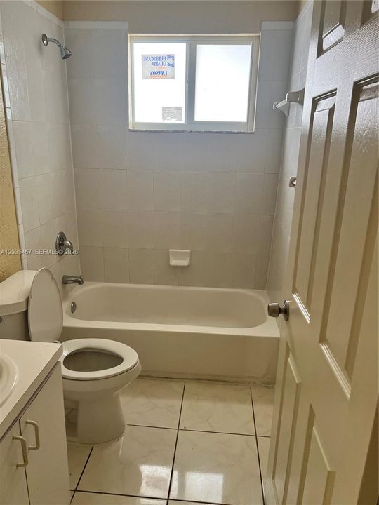 For Rent: $2,900 (3 beds, 2 baths, 2384 Square Feet)