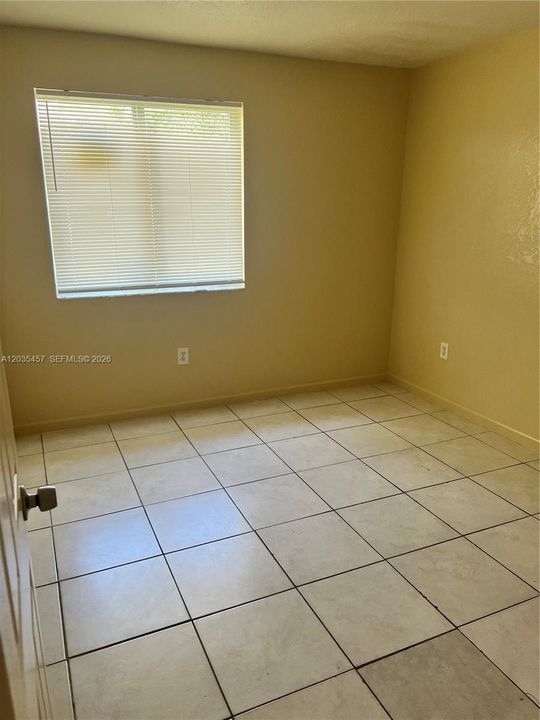 For Rent: $2,900 (3 beds, 2 baths, 2384 Square Feet)