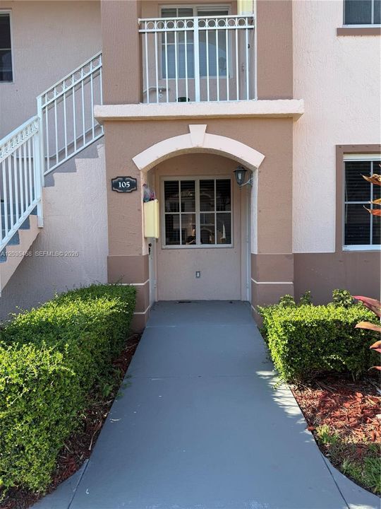 For Rent: $1,800 (2 beds, 2 baths, 822 Square Feet)