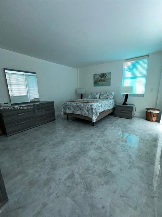 For Rent: $2,900 (1 beds, 1 baths, 845 Square Feet)