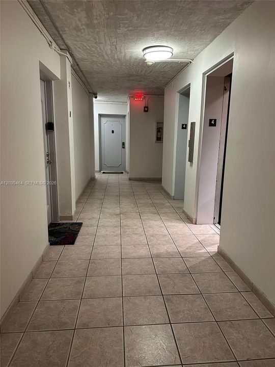 For Rent: $2,900 (1 beds, 1 baths, 845 Square Feet)