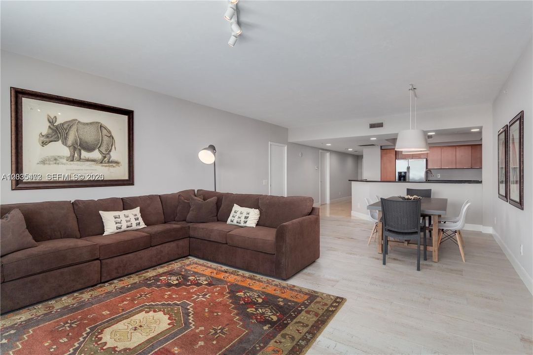For Rent: $3,300 (2 beds, 2 baths, 1758 Square Feet)