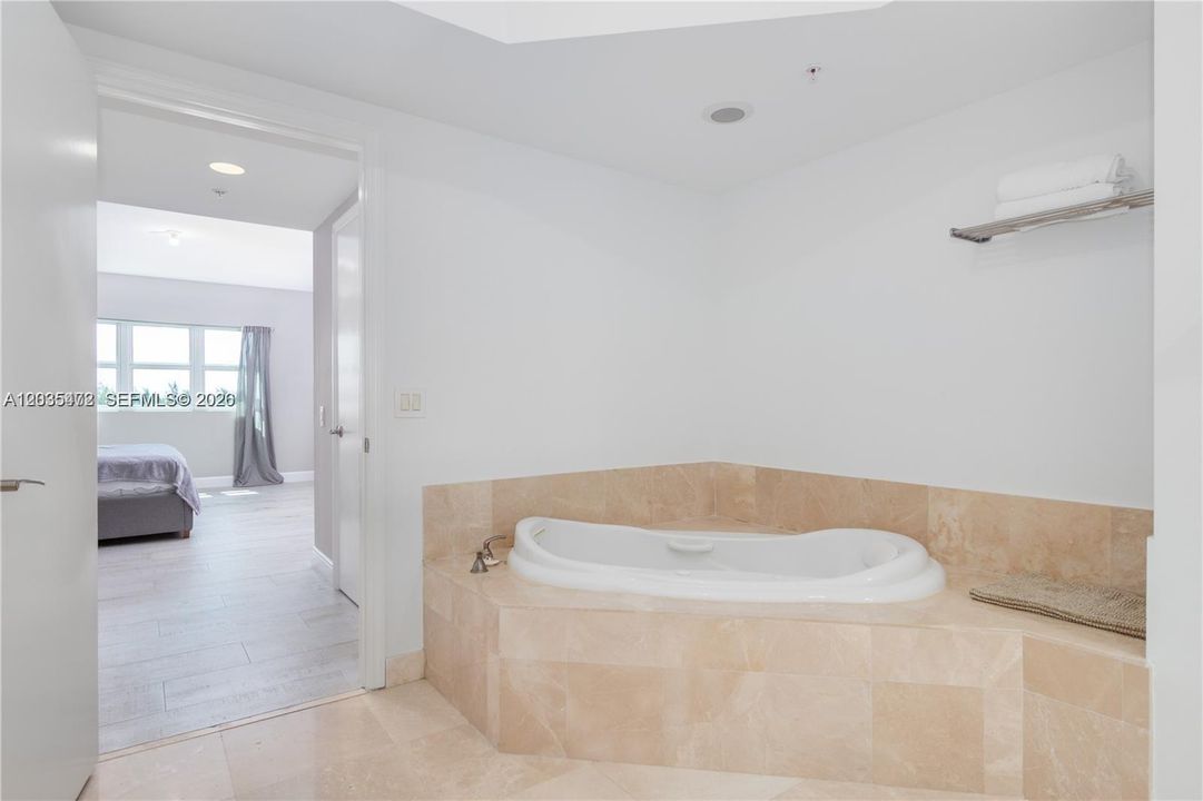 For Rent: $3,300 (2 beds, 2 baths, 1758 Square Feet)
