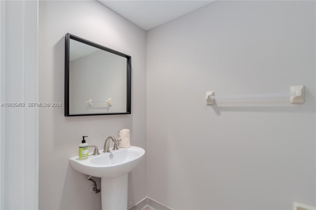 For Rent: $3,300 (2 beds, 2 baths, 1758 Square Feet)