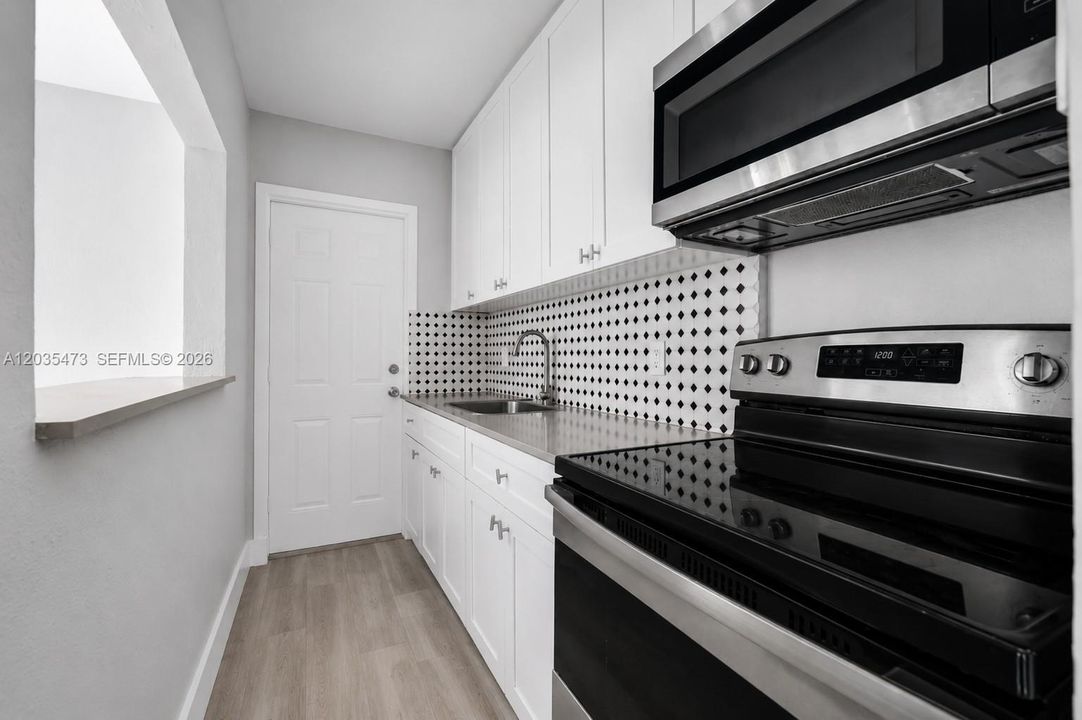 В аренду: $2,250 (2 спален, 1 ванн, 0 Квадратных фут)