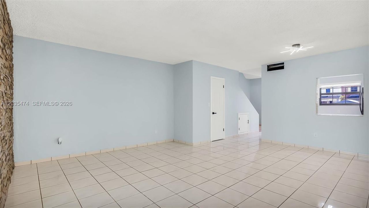 En Renta: $2,700 (2 camas, 1 baños, 1314 Pies cuadrados)