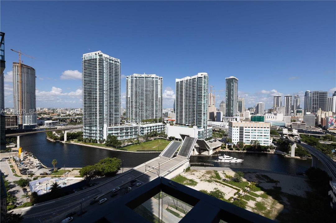 En Venta: $1,080,000 (2 camas, 2 baños, 1265 Pies cuadrados)