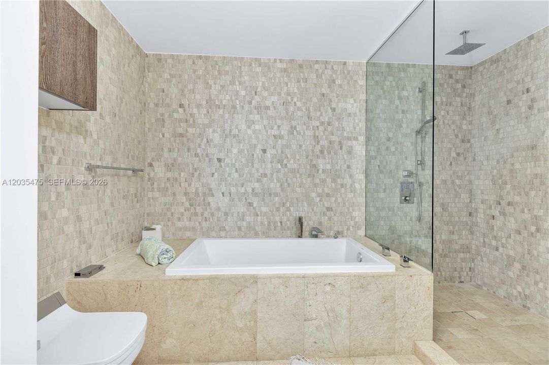 En Venta: $1,080,000 (2 camas, 2 baños, 1265 Pies cuadrados)