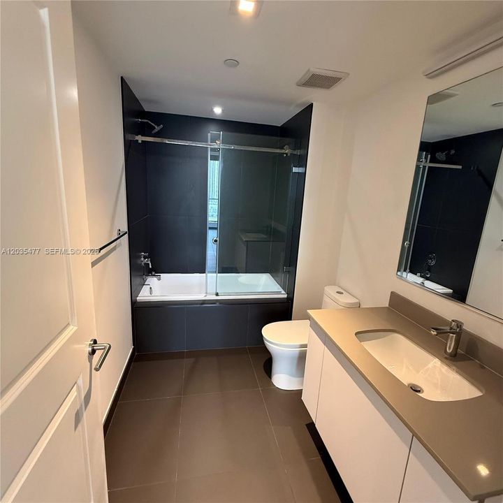 En Renta: $3,750 (2 camas, 2 baños, 880 Pies cuadrados)