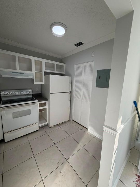 En Renta: $1,800 (2 camas, 2 baños, 24255 Pies cuadrados)