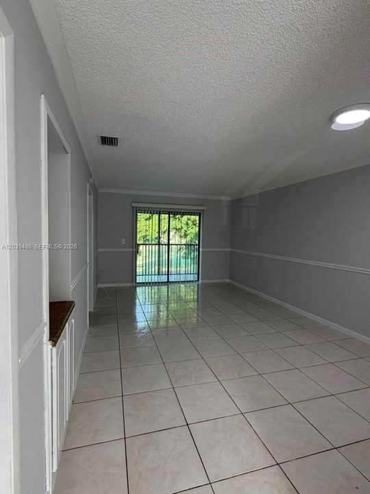 En Renta: $1,800 (2 camas, 2 baños, 24255 Pies cuadrados)