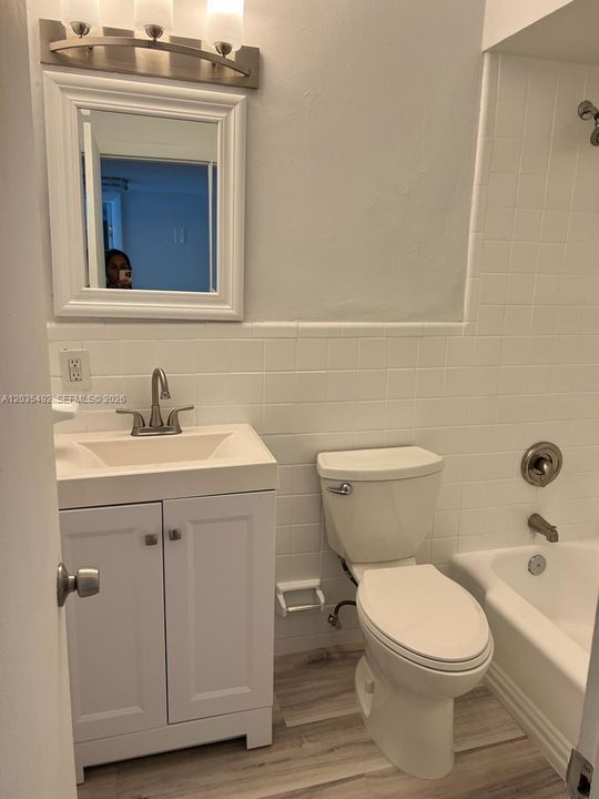 For Rent: $4,500 (2 beds, 2 baths, 1052 Square Feet)